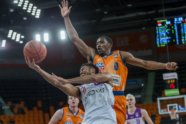 局部控球 局部控球