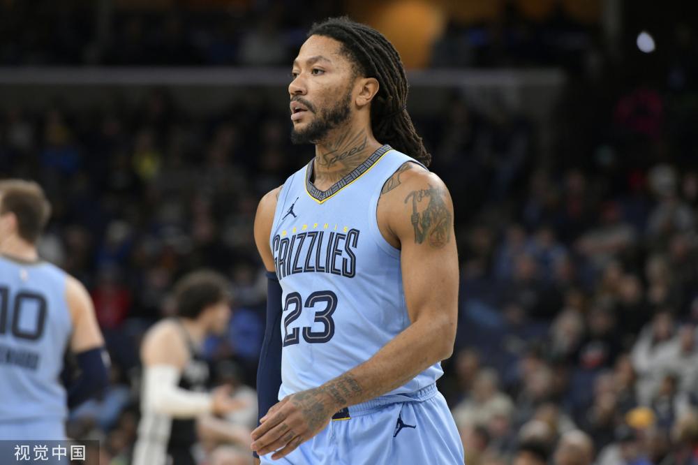 开场不久后 开场不久后